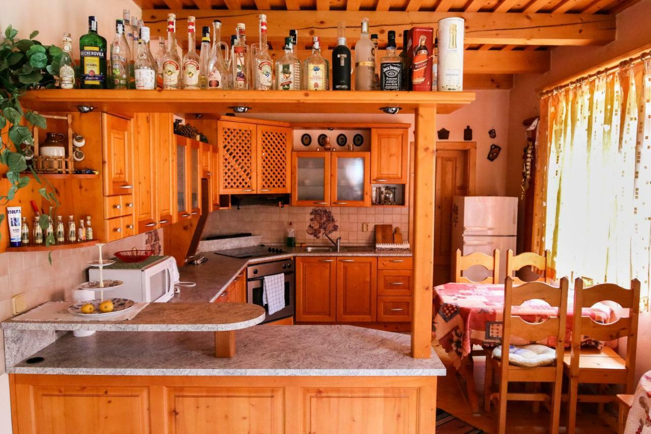 Penzion Hacienda Ліптовска Осада Екстер'єр фото