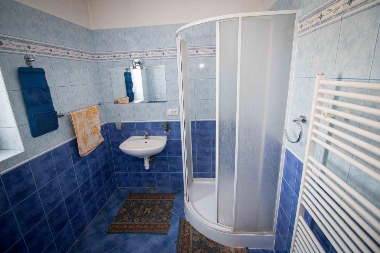 Penzion Hacienda Ліптовска Осада Номер фото