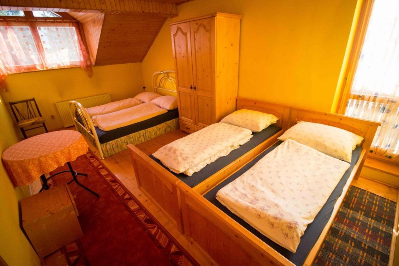 Penzion Hacienda Ліптовска Осада Номер фото