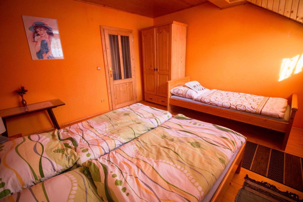 Penzion Hacienda Ліптовска Осада Номер фото
